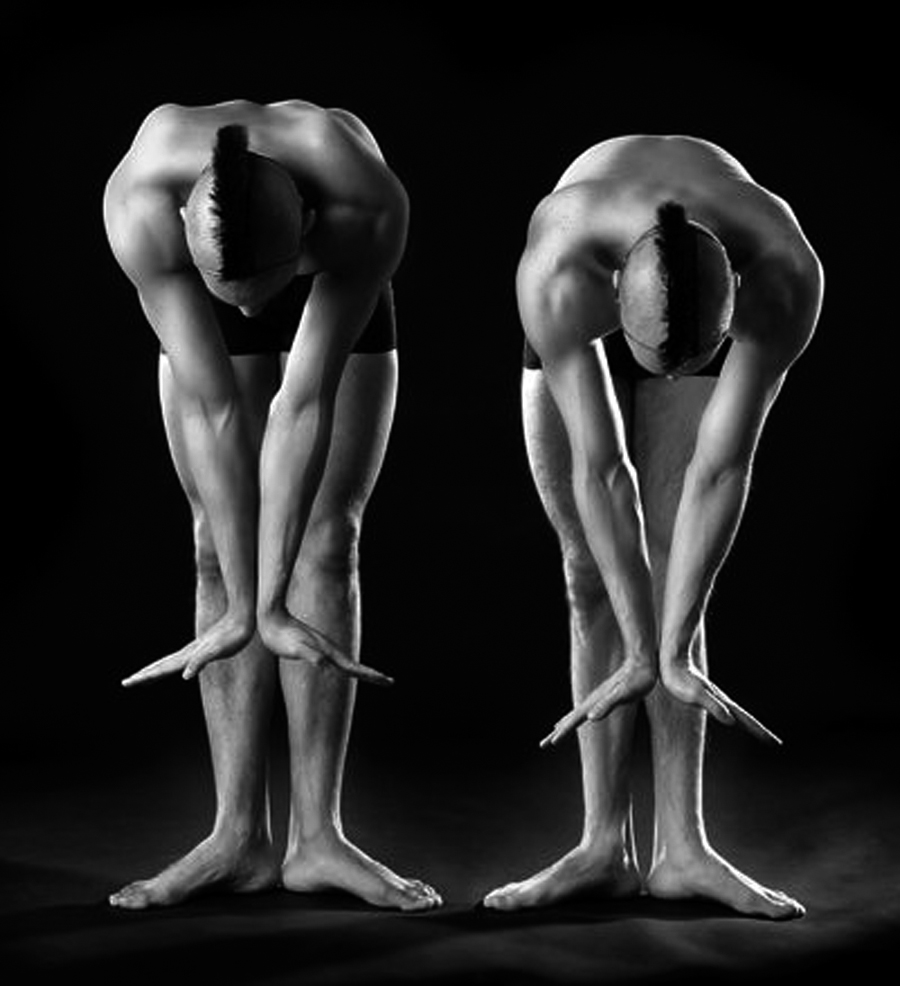 5-8_chopin_choreography_photos_marie chouinard_dancers_julio cesar hong elijah brown_6324